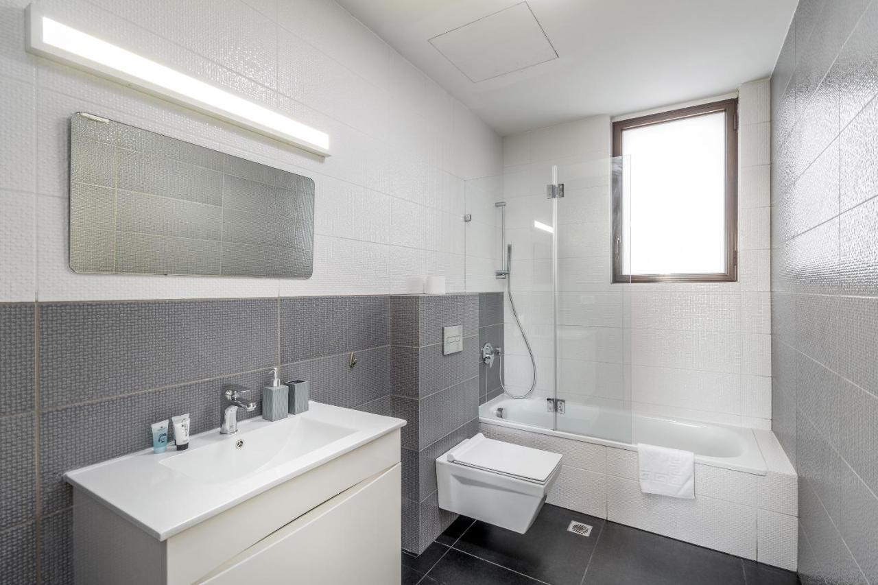 Modern & Bright 3 Bdr Close To The Beach Тел Авив Екстериор снимка